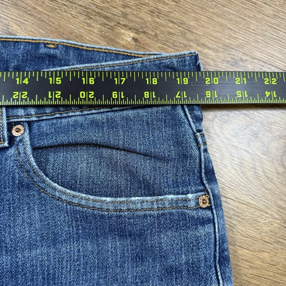 Levis levi 550